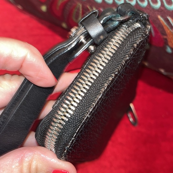 Rag & Bone black textured zip up wallet/ wristlet leather one size 7” X 4” - Picture 7 of 11